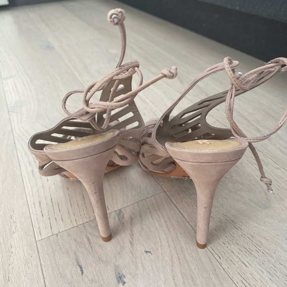 NEVER WORN BRAND NEW SCHUTZ STRAPPY HEELS - Picture 4 of 7